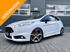 Ford Fiesta - 1.6 ST2 *H&R*CRUISE*CAMERA*182PK*SPORTSOUND