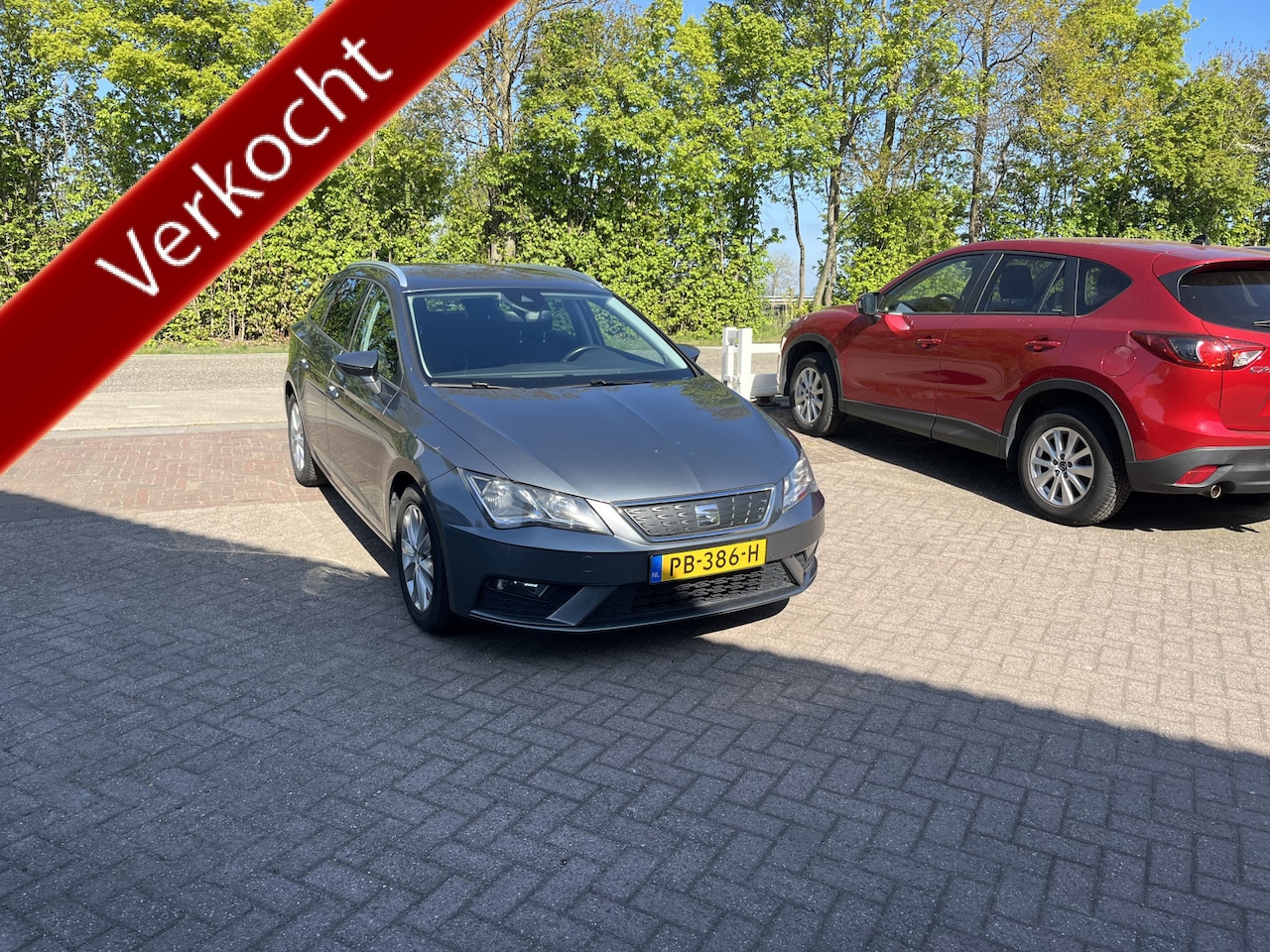 SEAT Leon ST - 1.0 EcoTSI Style Business Intense CARPLAY CLIMA KEYLESS CRUISE - AutoWereld.nl