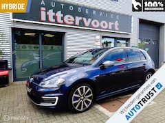 Volkswagen Golf - 1.4 TSI GTE