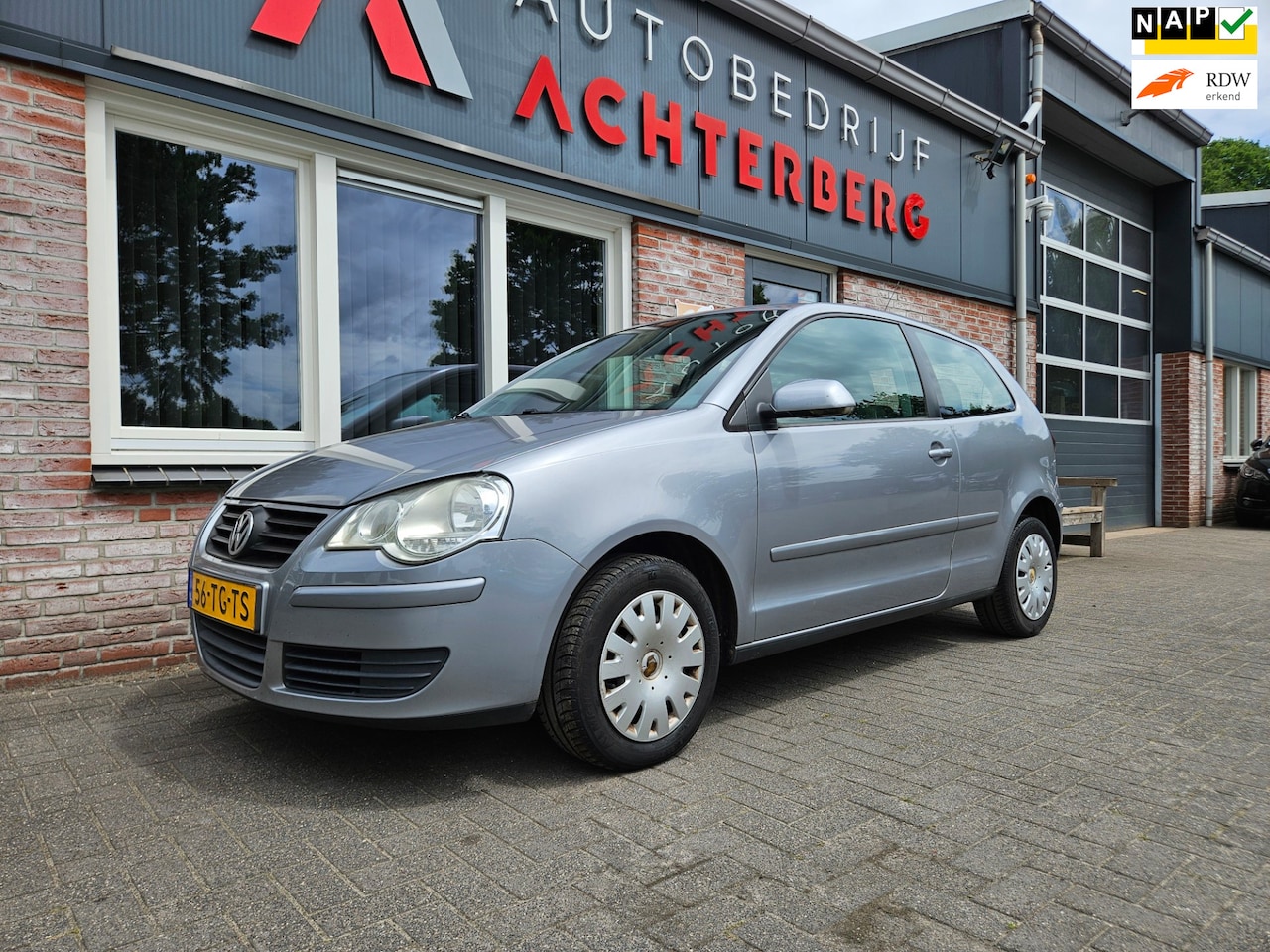 Volkswagen Polo - 1.4-16V Optive Automaat! Airco! NAP! Leuke Auto! - AutoWereld.nl