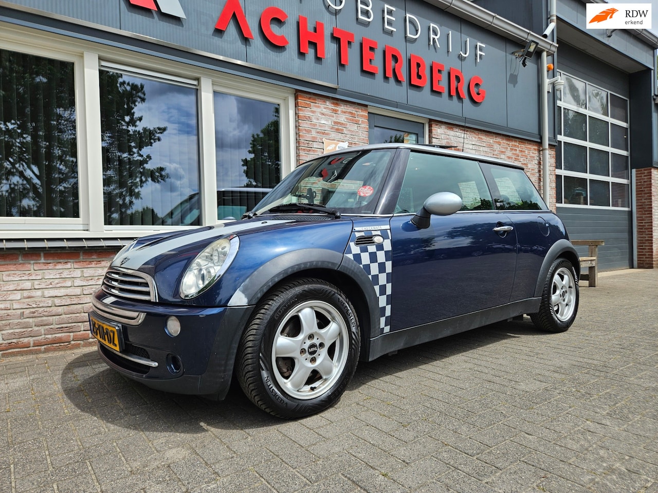 MINI 3-Deurs - 1.6 Cooper Park Lane Xenon! Panorama/Schuifdak! Leuke Auto! Airco! - AutoWereld.nl