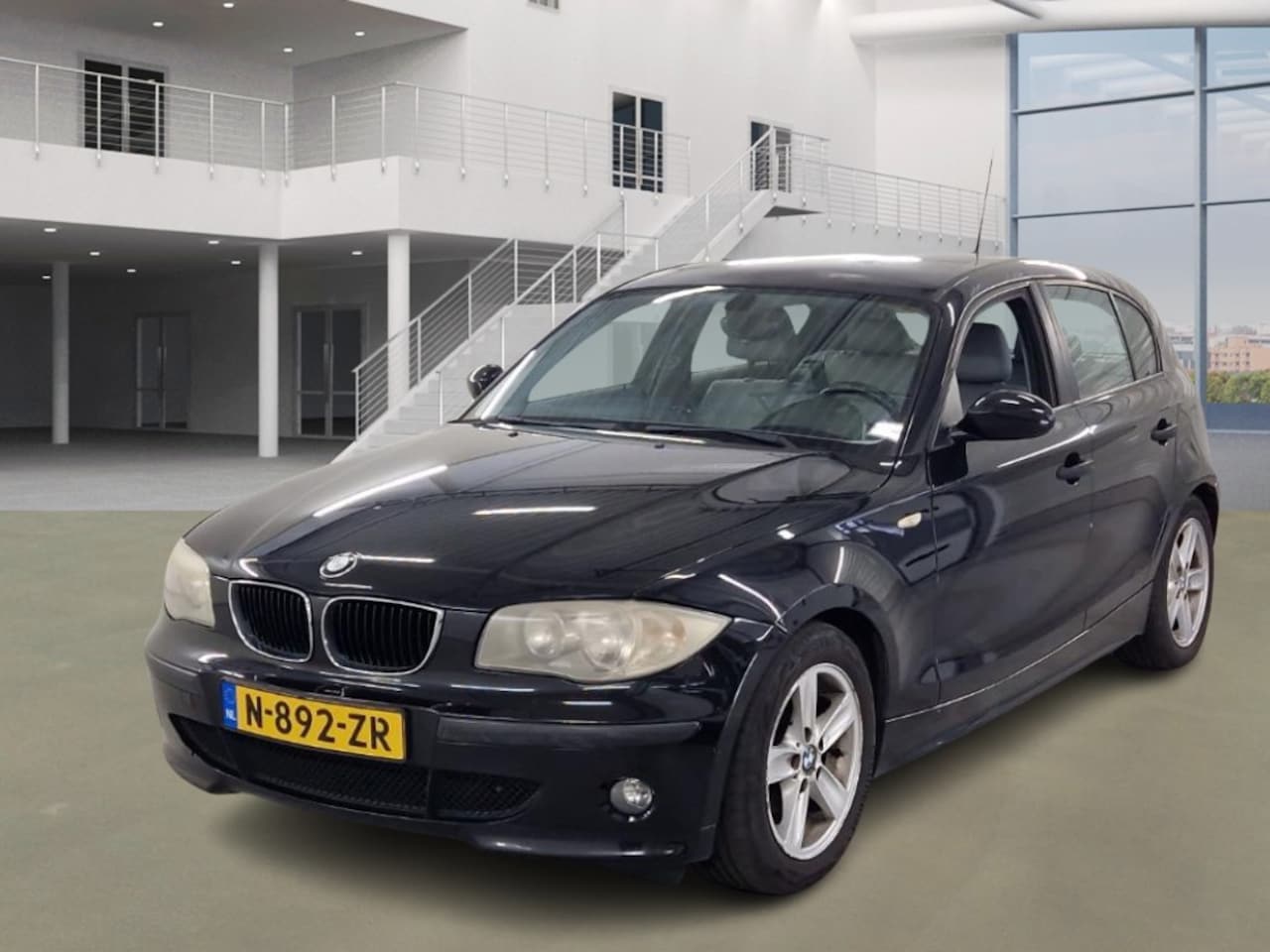 BMW 1-serie - 118i 5D AUTOMAAT LEDER AIRCO 2E EIGENAAR VELGEN NW APK CRUISECONTROL - AutoWereld.nl
