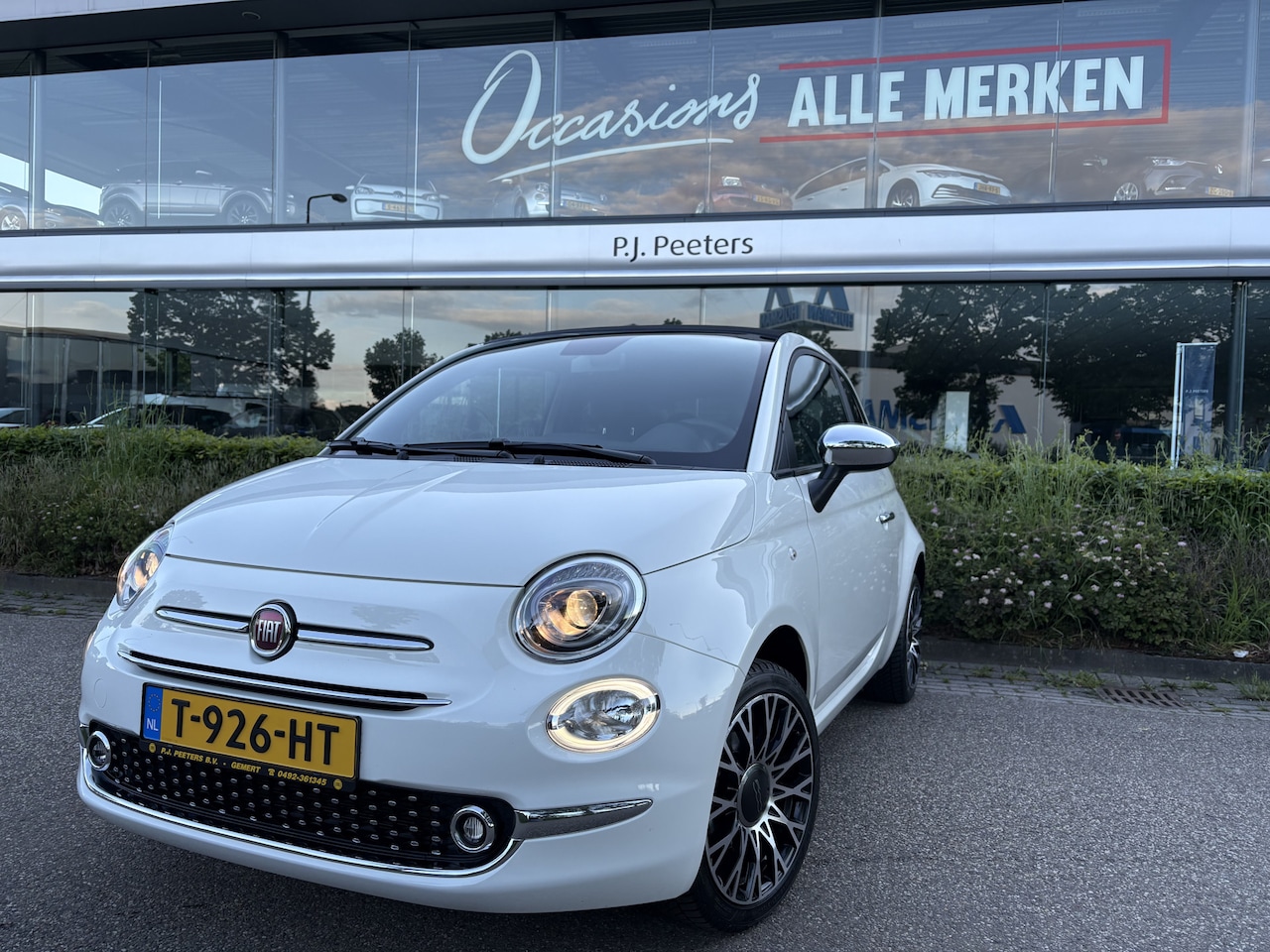 Fiat 500 C - 1.0 Hybrid Dolcevita Cabrio Airco - Open dak - Navigatiesysteem - parkeersensoren achter - - AutoWereld.nl