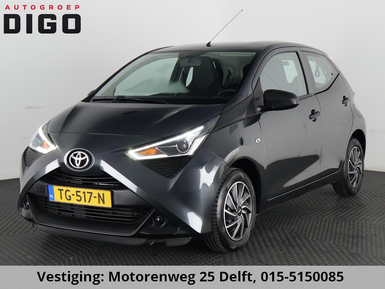 Toyota Aygo - 1.0 VVT-i X GRAYLINE 5 DRS AIRCO GARANTIE 2028 - AutoWereld.nl