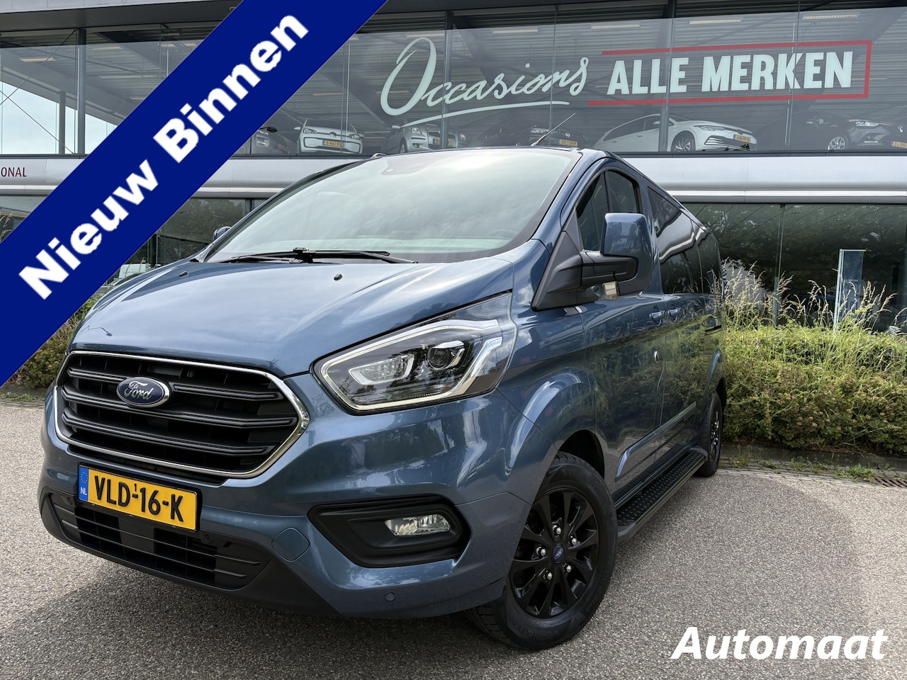 Ford Transit Custom - 320 2.0 TDCI L2H1 Platinum Edition DC Automaat Achteruitrijcamera - Parkeersensoren - Navi - AutoWereld.nl