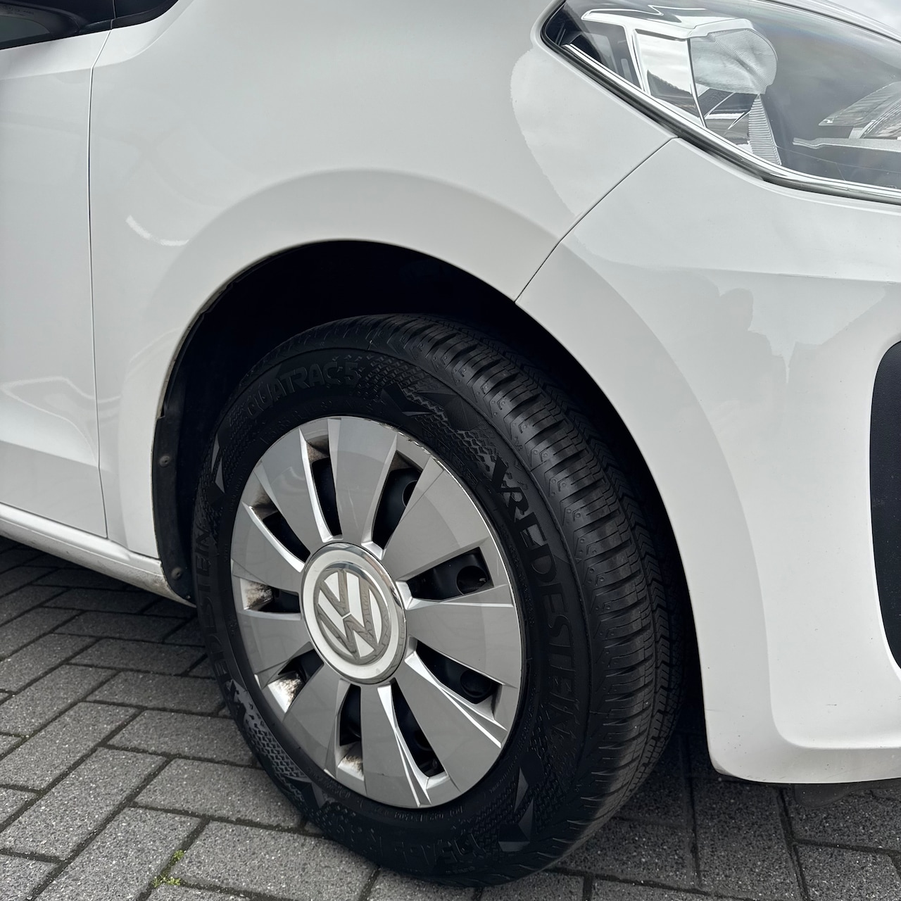 Volkswagen Up! - 1.0 BMT move up! AIRCO/DAB/BLUETOOTH/ALL SEASON