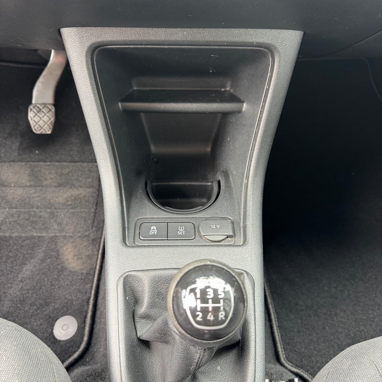 Volkswagen Up! - 1.0 BMT move up! AIRCO/DAB/BLUETOOTH/ALL SEASON