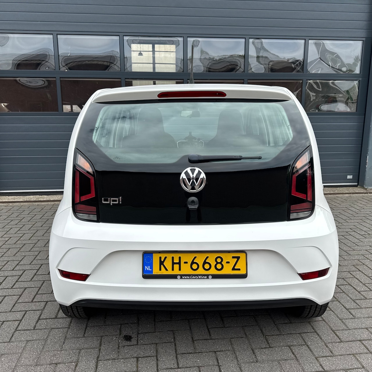 Volkswagen Up! - 1.0 BMT move up! AIRCO/DAB/BLUETOOTH/ALL SEASON