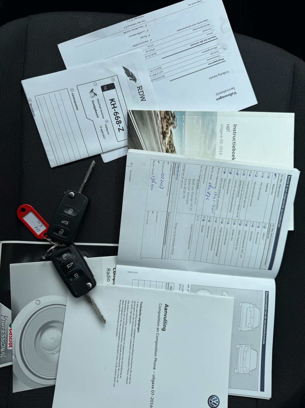 Volkswagen Up! - 1.0 BMT move up! AIRCO/DAB/BLUETOOTH/ALL SEASON