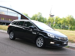 Opel Astra Sports Tourer - 1.4 Automaat 150Pk Full Option Aut 6-bak 1e eigenaar Pano Trekhaak achterbankverwarming Ni