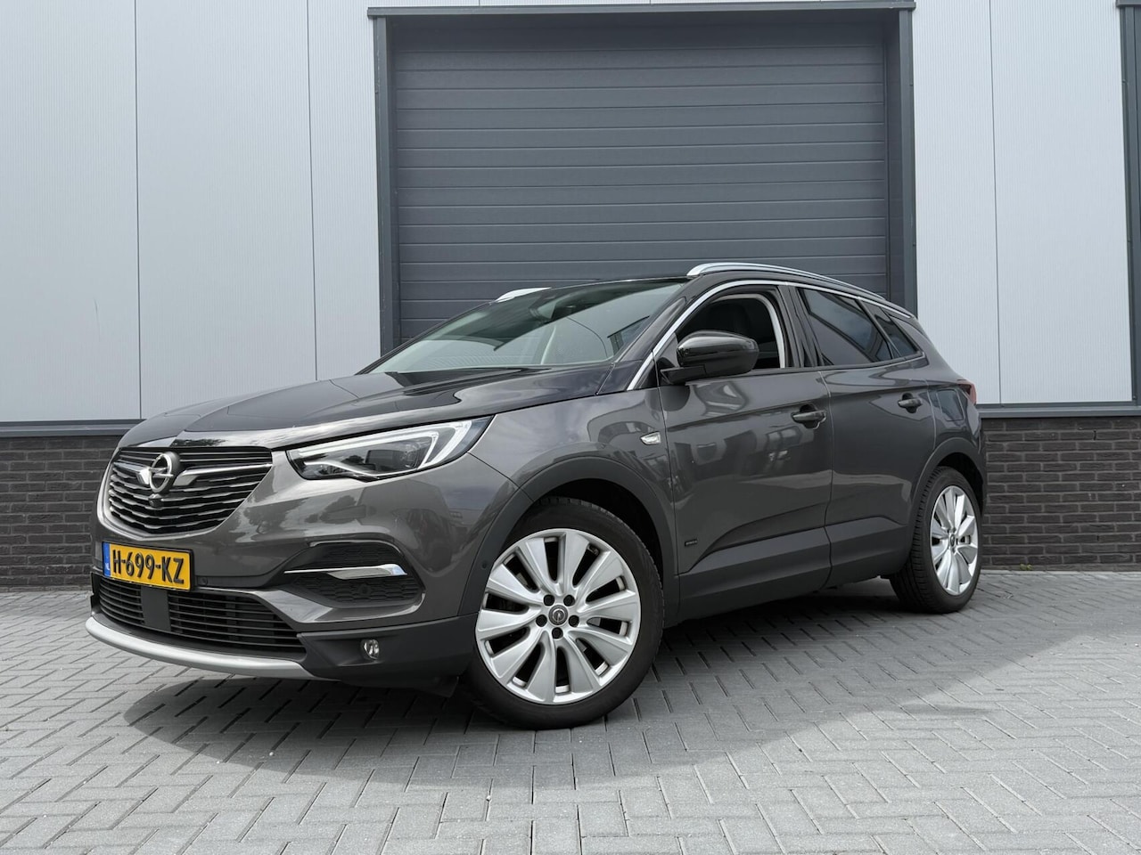 Opel Grandland X - 1.6 Turbo Hybrid4 Innovation 1.6 Turbo Hybrid4 Innovation - AutoWereld.nl