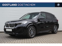 BMW X1 - xDrive25e M Sport Automaat / Trekhaak / Sportstoelen / Stoelverwarming / Achteruitrijcamer
