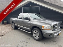 Dodge Ram Pick Up - 1500