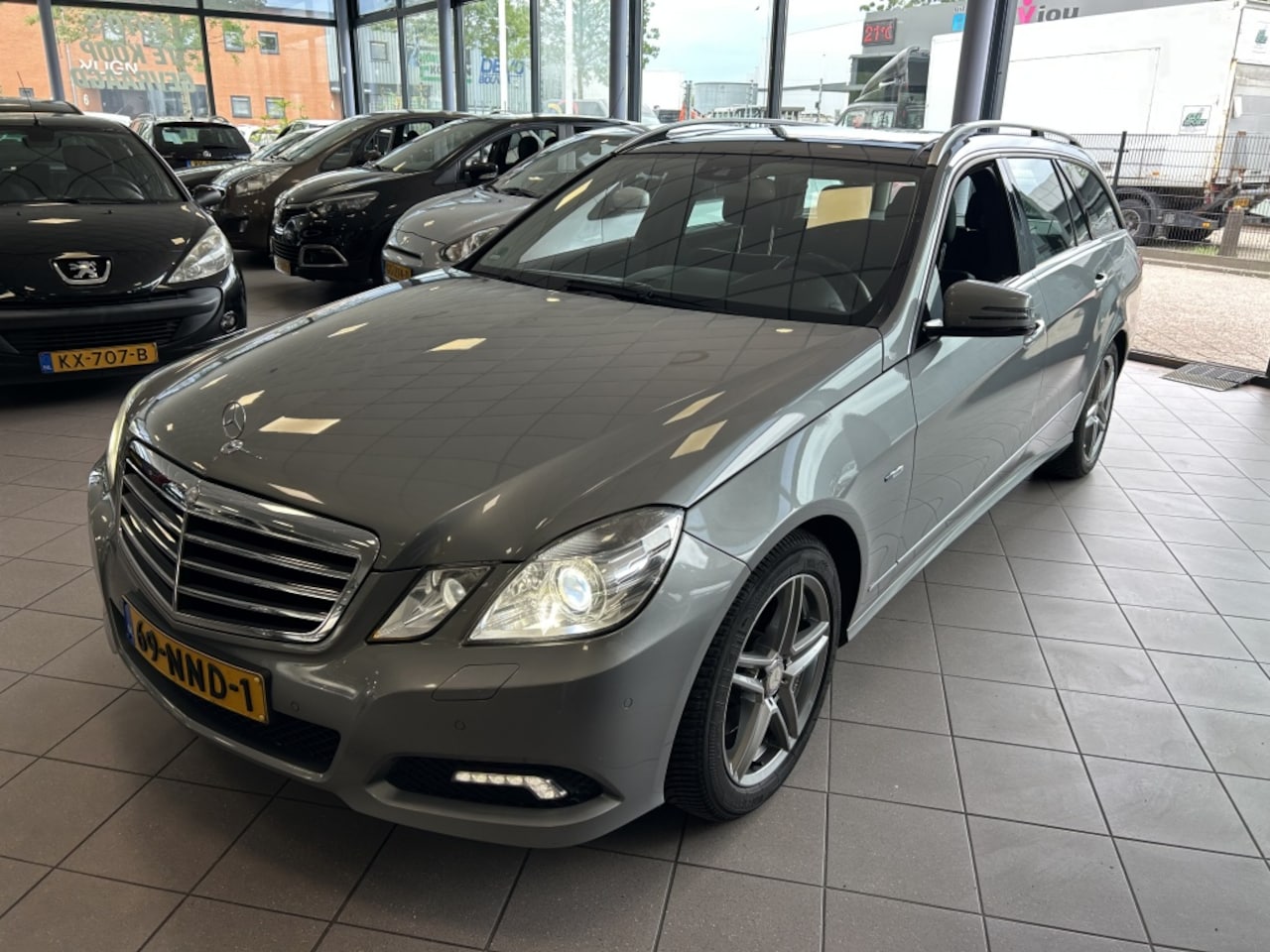 Mercedes-Benz E-klasse Estate - 350 CGI Avantgarde Full Opties BJ 2010 !!! - AutoWereld.nl