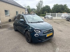 Fiat 500e - La Prima 42 kWh