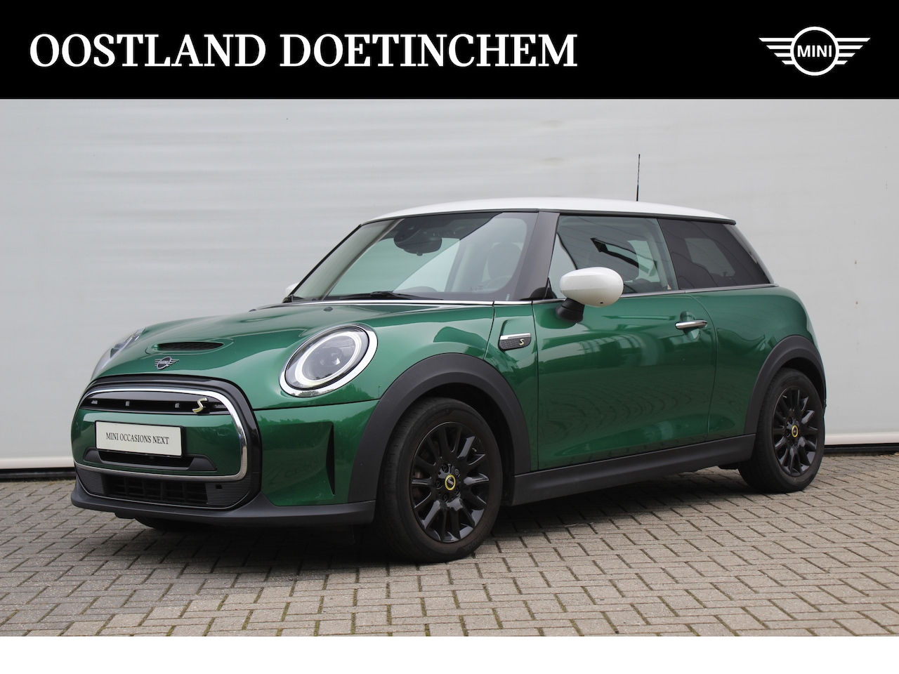 MINI Electric - Classic / Achteruitrijcamera / Sportstoelen / Comfort Access / LED / Stoelverwarming - AutoWereld.nl