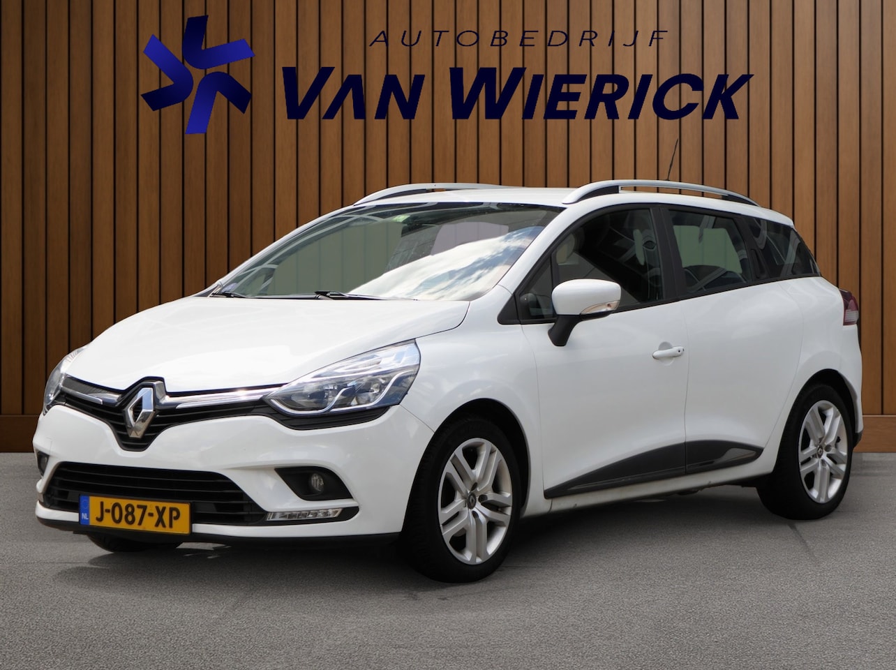 Renault Clio Estate - 0.9 TCe Limited | Keyless entry | Stoelverwarming| Cruise | LM Velgen | Climate Control - AutoWereld.nl