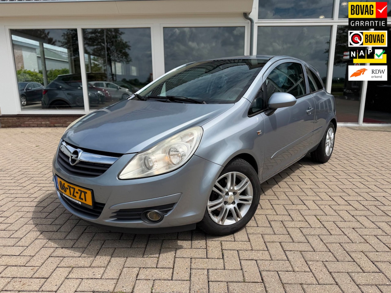 Opel Corsa - /1.2 Enjoy/ Airco/ NAP/ Grote beurt gehad/ Nieuw APK - AutoWereld.nl