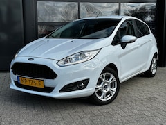 Ford Fiesta - 1.0 Style Ultimate | NAVIGATIE| PARKEERSENSOREN V+A| BLUETOOTH| CRUISE CONTROL| MISTLAMPEN