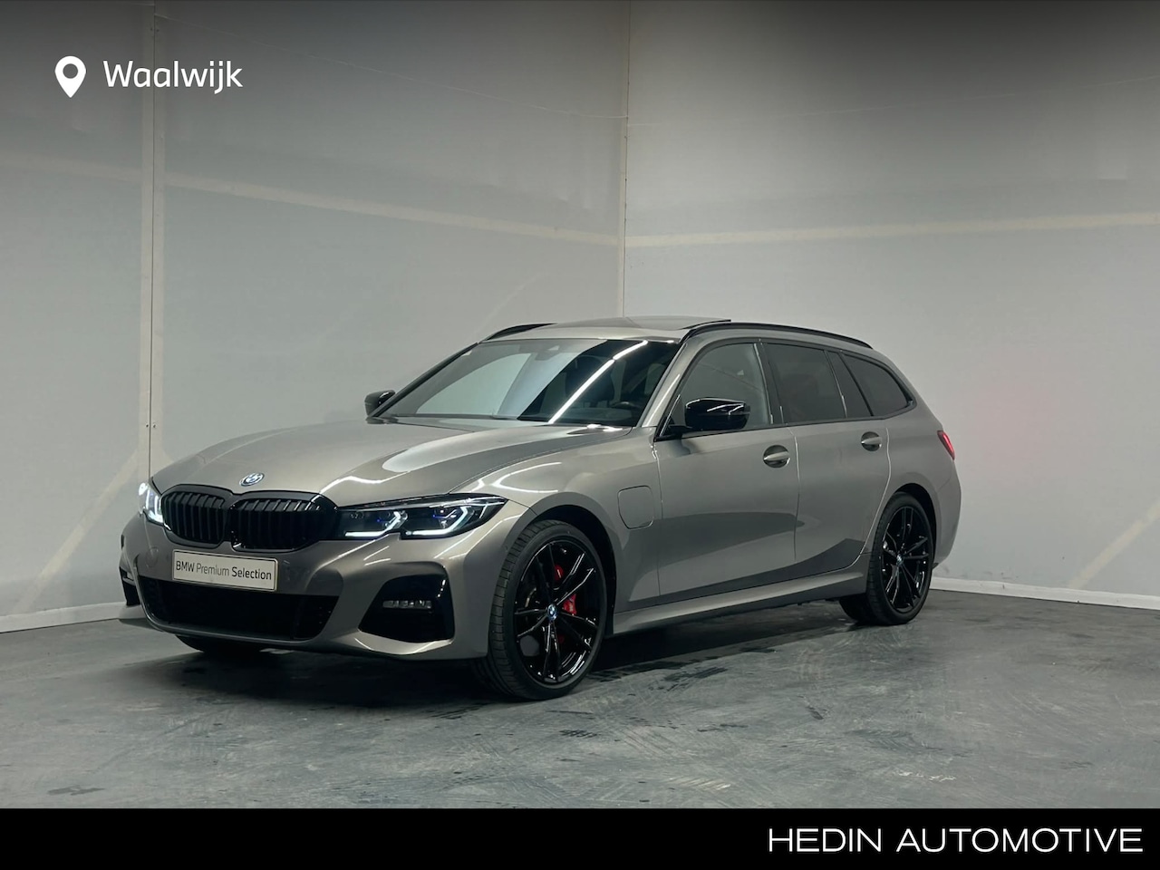 BMW 3-serie Touring - 330e xDrive High Executive | Laserlight | Panoramadak | Head Up | M Sportremsysteem | - AutoWereld.nl