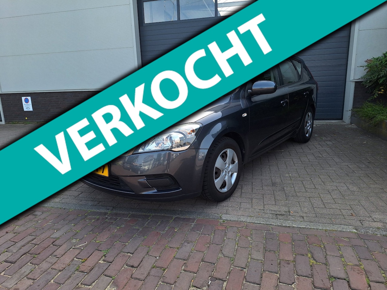 Kia Cee'd - | 1.4 CVVT X-tra | Airco | Trekhaak | - AutoWereld.nl