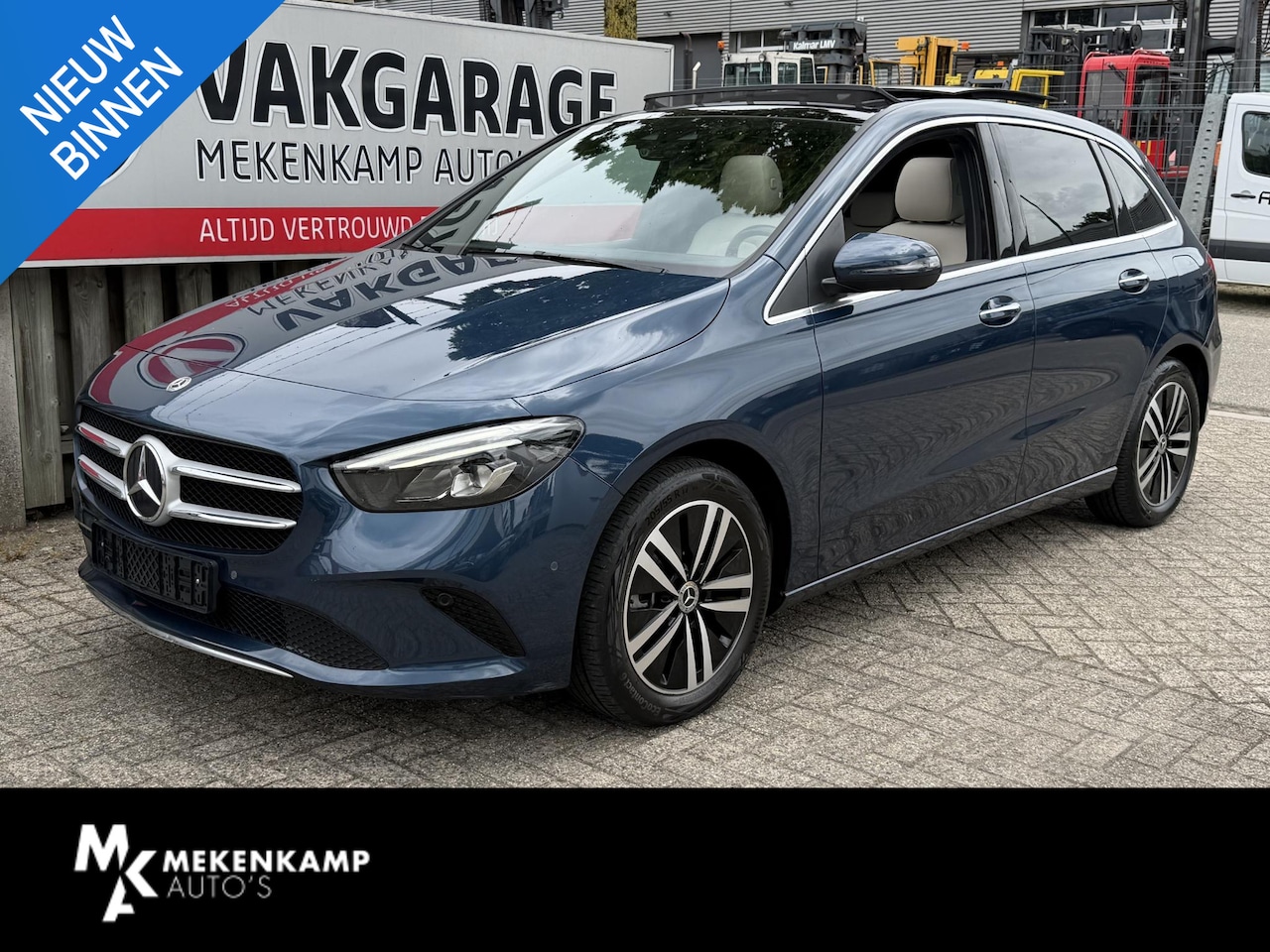 Mercedes-Benz B-klasse - 250 e 17"/Panoramadak/Trekhaak/Head-up/Dodehoek/Adaptieve cruise/Camera/Stoelverwarming/Sf - AutoWereld.nl