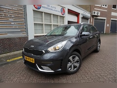 Kia Niro - 1.6 GDi Hybrid DynamicLine Aut6 | LEER/ stof | Cruise + Lane | Apple Carplay/ Android Auto
