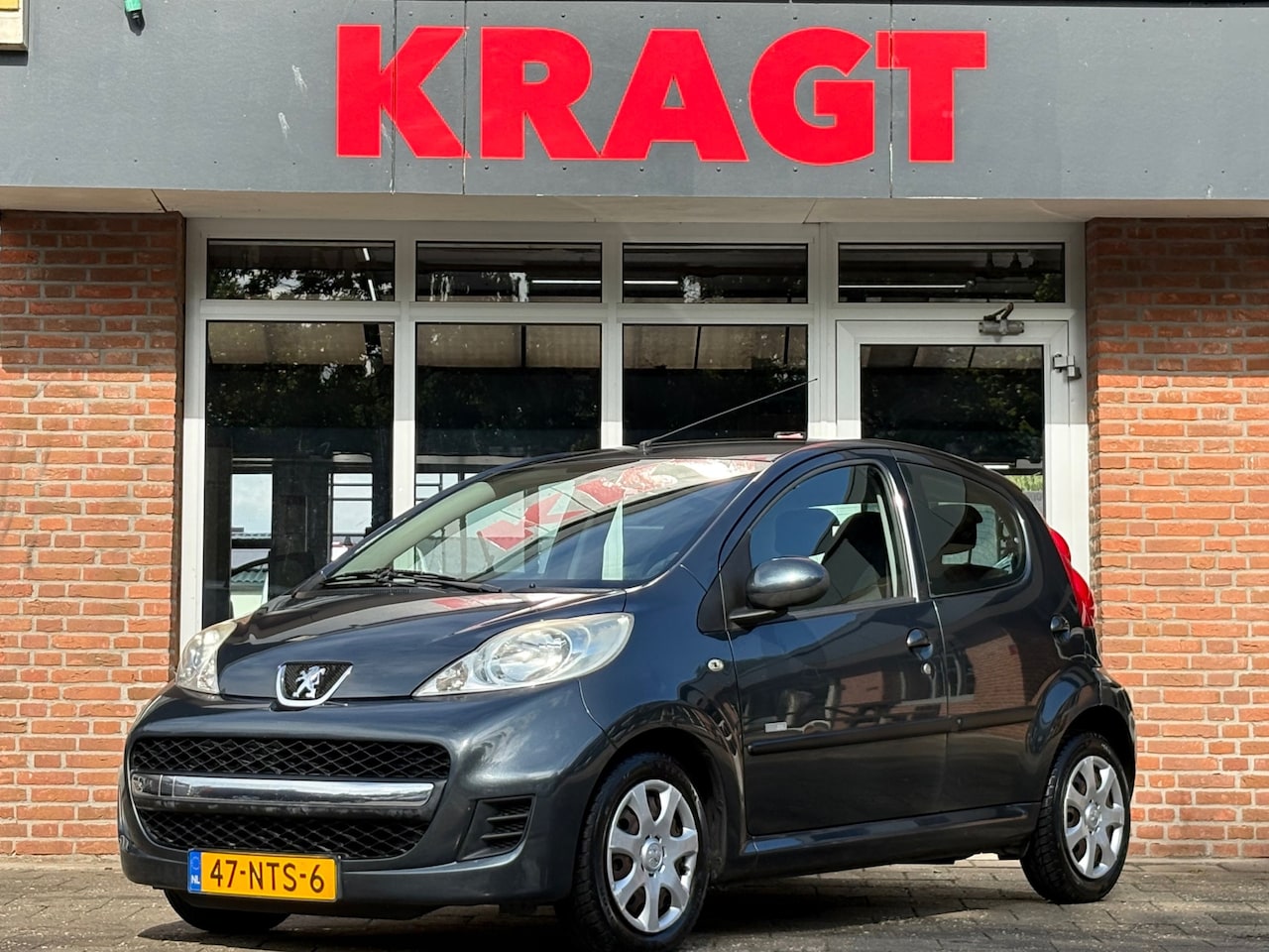 Peugeot 107 - Millesim 200 1.0-12V 68 pk - 5drs - airco - APK 04-2027 - zuinig - AutoWereld.nl