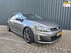 Volkswagen Golf - 1.2 TSI Highline