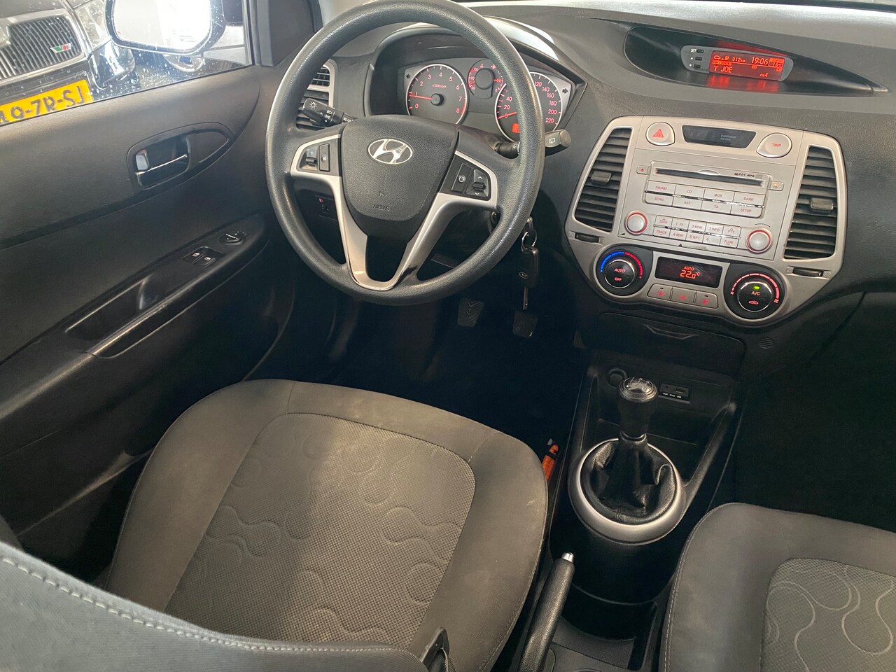 Hyundai i20 - 1.2i DynamicVersion CLIMATE CONTROL, NETTE AUTO LAGE KM'S