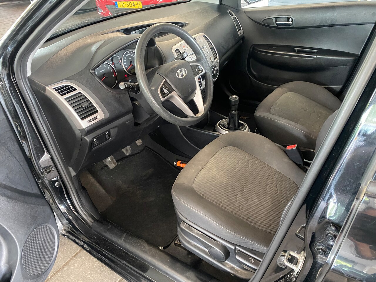 Hyundai i20 - 1.2i DynamicVersion CLIMATE CONTROL, NETTE AUTO LAGE KM'S