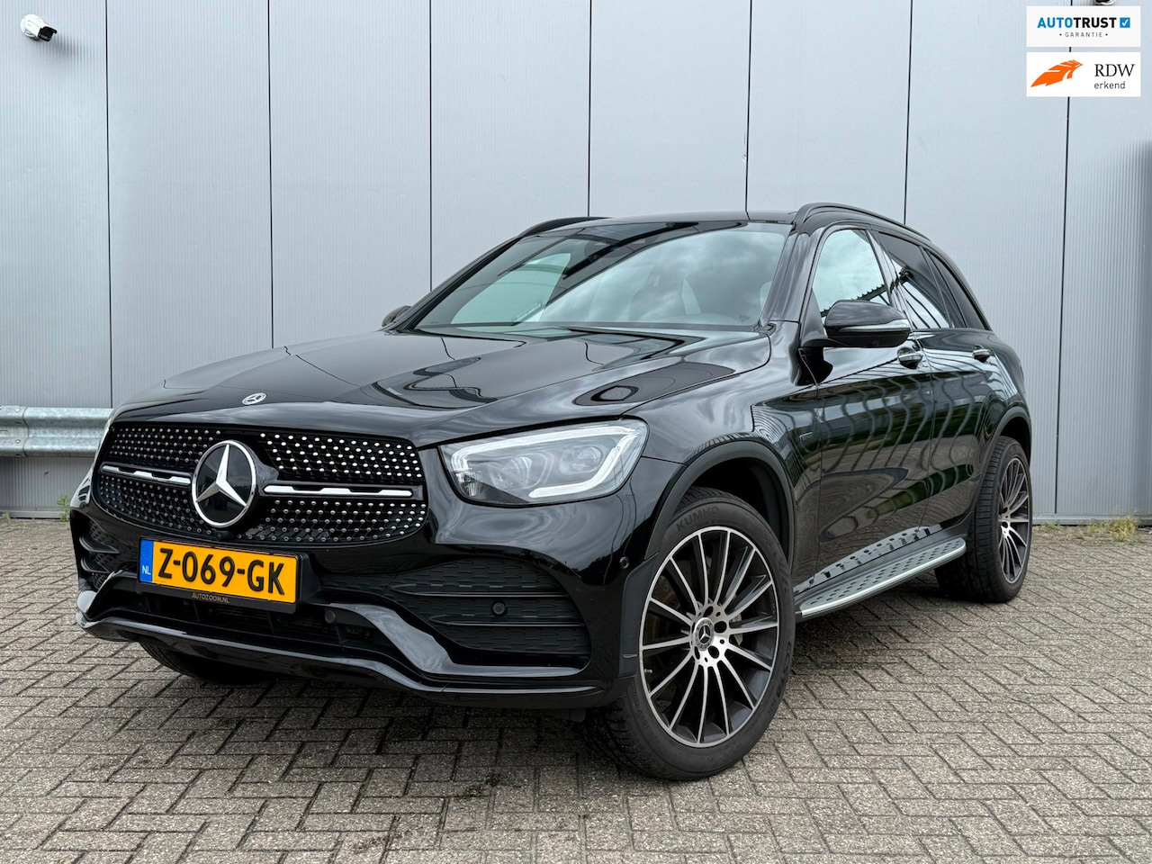 Mercedes-Benz GLC-klasse - 300e 4MATIC Business Solution AMG | Head-Up Display | Panoramadak | Elektrische achterklep - AutoWereld.nl