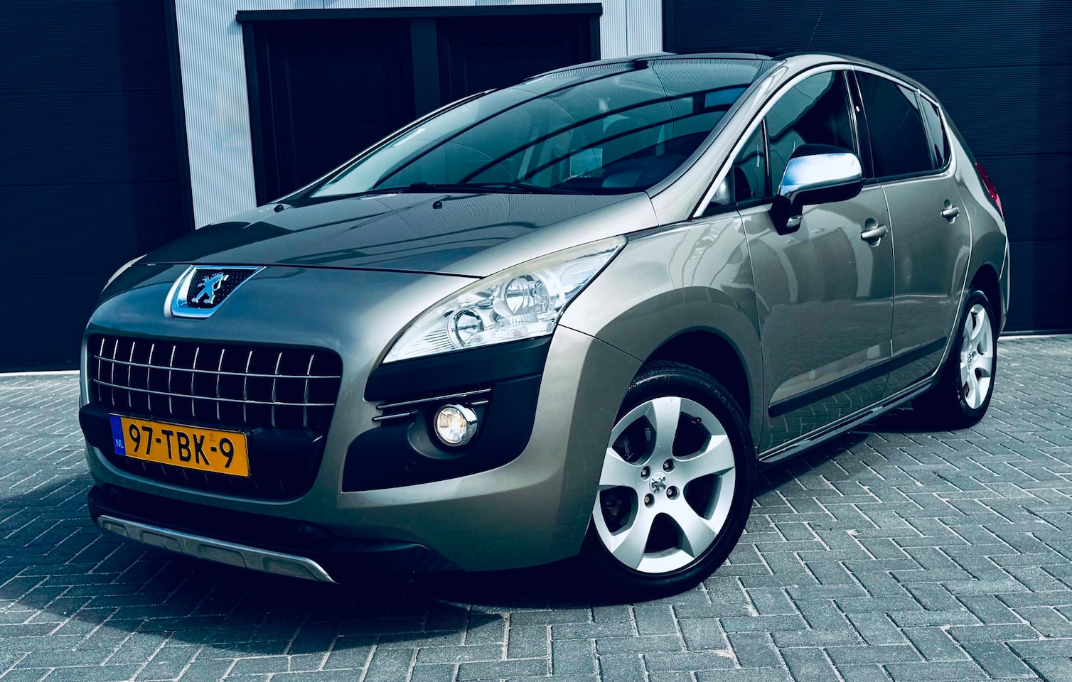 Peugeot 3008 - 1.6 THP Allure /D-Ketting V.V /Automaat/ RIJKLAAR/ - AutoWereld.nl