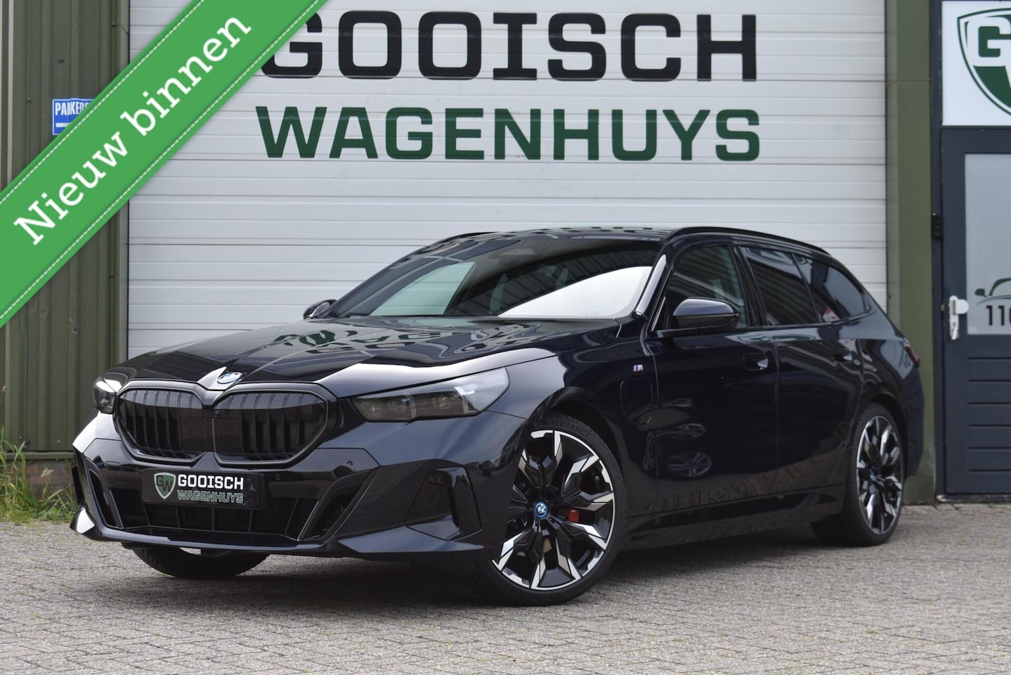 BMW 5-serie Touring - 530e M Sport Edition | Pano | Bowers & Wilkins | Origineel NL | - AutoWereld.nl