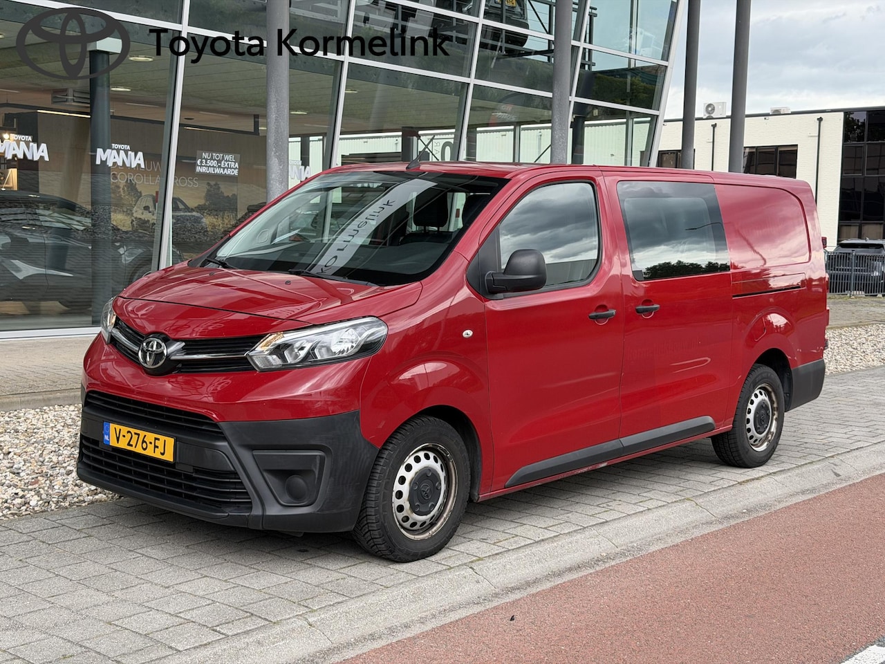 Toyota PROACE Long Worker - 2.0 D-4D Cool Comfort DC 6 PERSOONS/AIRCO/RADIO/CRUISE CONTROL/2S - AutoWereld.nl