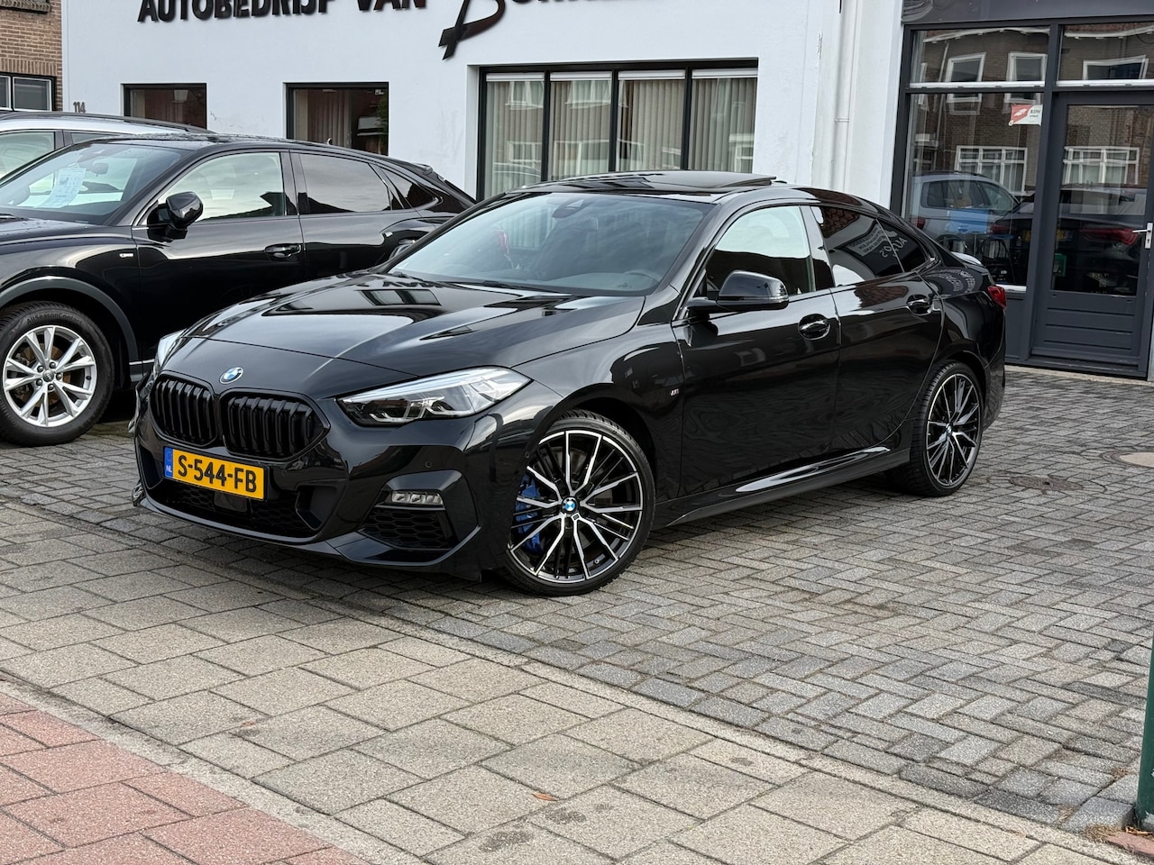 BMW 2-serie Gran Coupé - 220i M-Sport, Apple Carplay/Android,Panoramadak,Stoelverwarming - AutoWereld.nl
