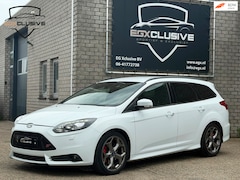 Ford Focus Wagon - 2.0 EcoBoost ST-3 CAMERA|STOELVERWARMING|LEDEREN ST STOELEN
