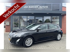 Ford Focus - 1.0 EcoBoost Titanium Business ✅ Keyless entry ✅ CarPlay/ Android Auto ✅ Trekhaak