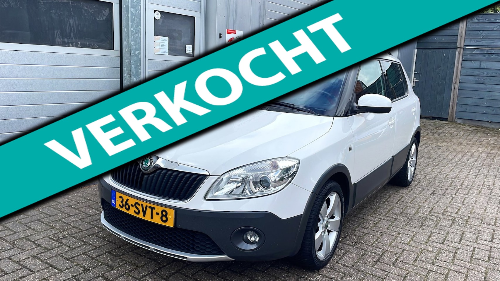 Skoda Fabia - 1.2 TSI Scout AUT-Leder-Navi-Clima-Cruise-Velgen - AutoWereld.nl