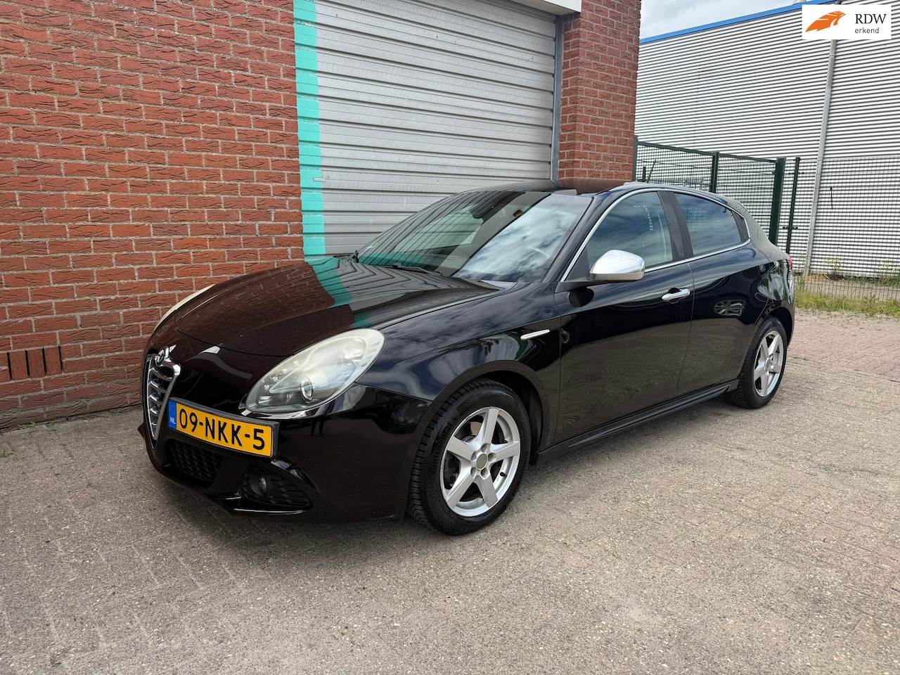 Alfa Romeo Giulietta - 1.4 T Distinctive Bj:2010 NAP! - AutoWereld.nl