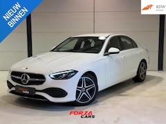 Mercedes-Benz C-klasse - 180 Avantgarde | LED | Camera | Dodehoek | Sfeerverlichting