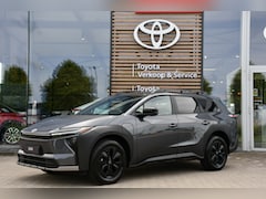 Toyota bZ4X Touring - Dynamic 75 kWh 227pk | Rondomzicht camera | Warmtepomp | Elektrisch bedienbare achterklep