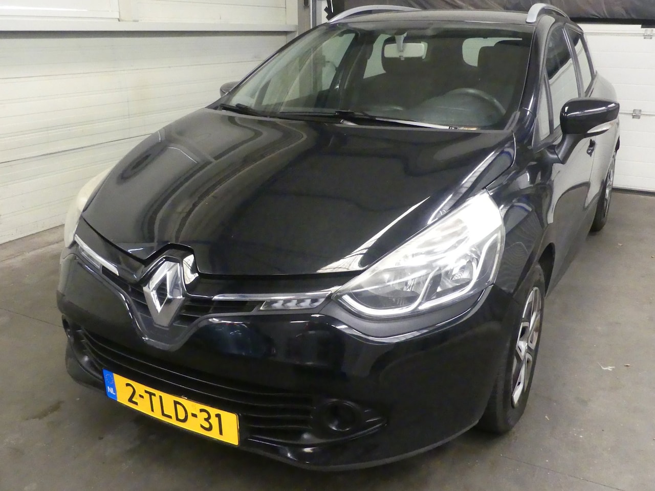 Renault Clio Estate - 0.9 TCe Expression - Cruise Control - Airco - AutoWereld.nl