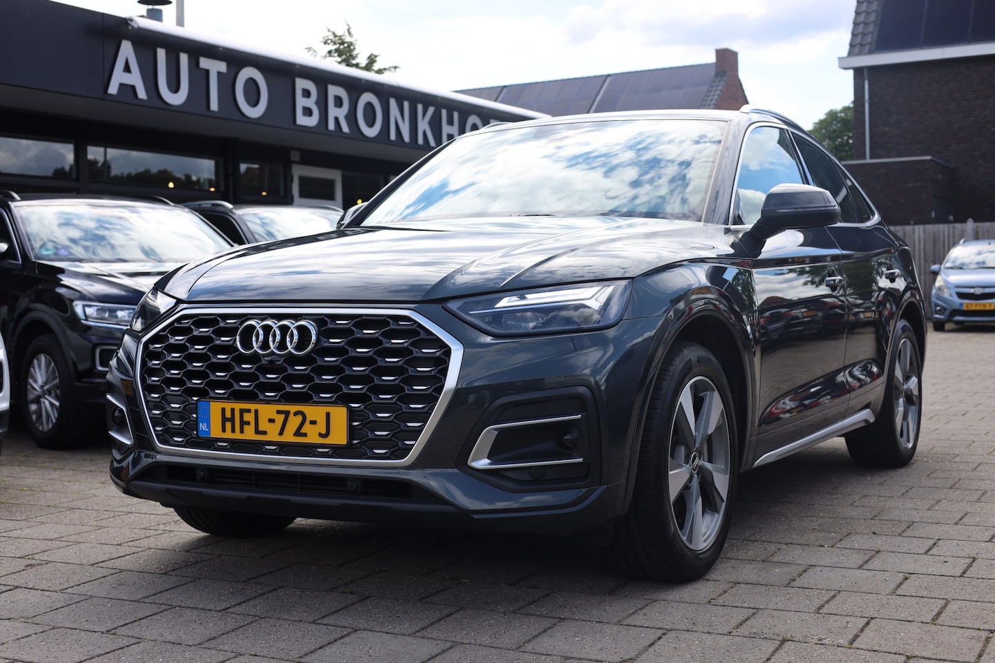Audi Q5 Sportback - 50 TFSI E S EDITION I TREKHAAK I CAMERA I SFEERVERLICHTING I LEDER - AutoWereld.nl