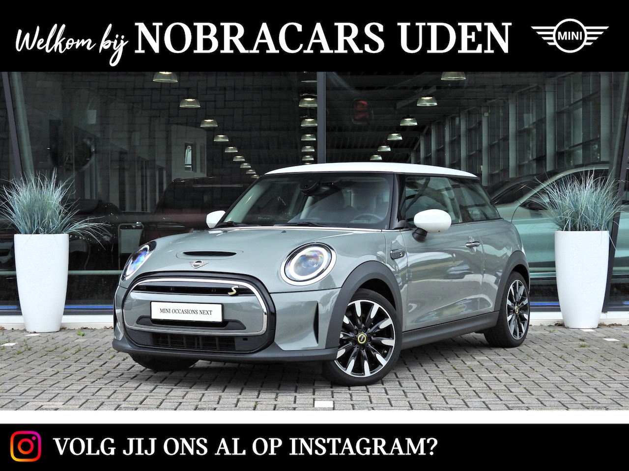 MINI Electric - Classic / Sportstoelen / Comfort Access / Stuurverwarming / 17" LM Roulette Spoke two-tone - AutoWereld.nl