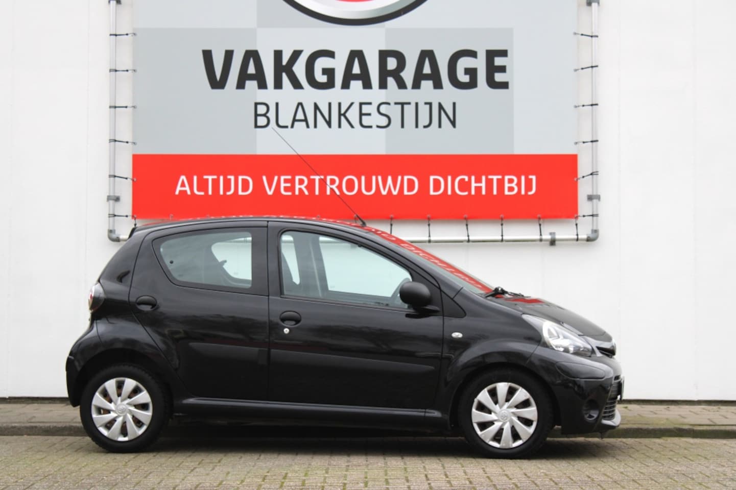Toyota Aygo - 1.0 VVT-i Now 1.0 VVT-i Now - AutoWereld.nl