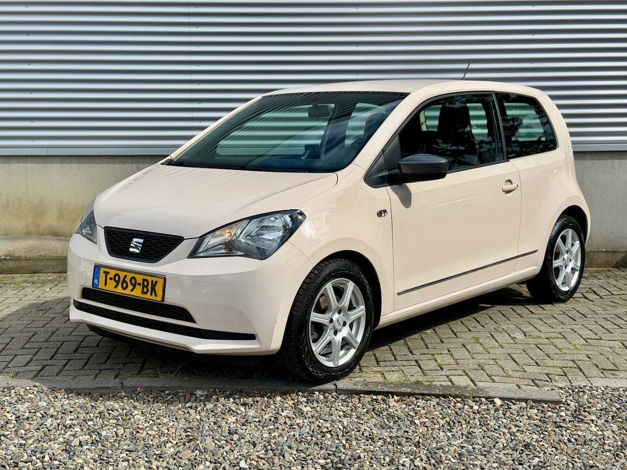 SEAT Mii - 1.0 Mii by Mango | Cruise, stoelverwarming, parkeer sensoren| - AutoWereld.nl