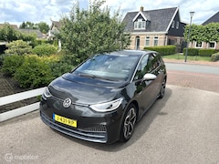 Volkswagen ID.3 - First Plus 58 kWh TREKHAAK CARPLAY SFEERVERLICHTING ACHTERUITRIJ CAMERA LED KOPLAMPEN SOH