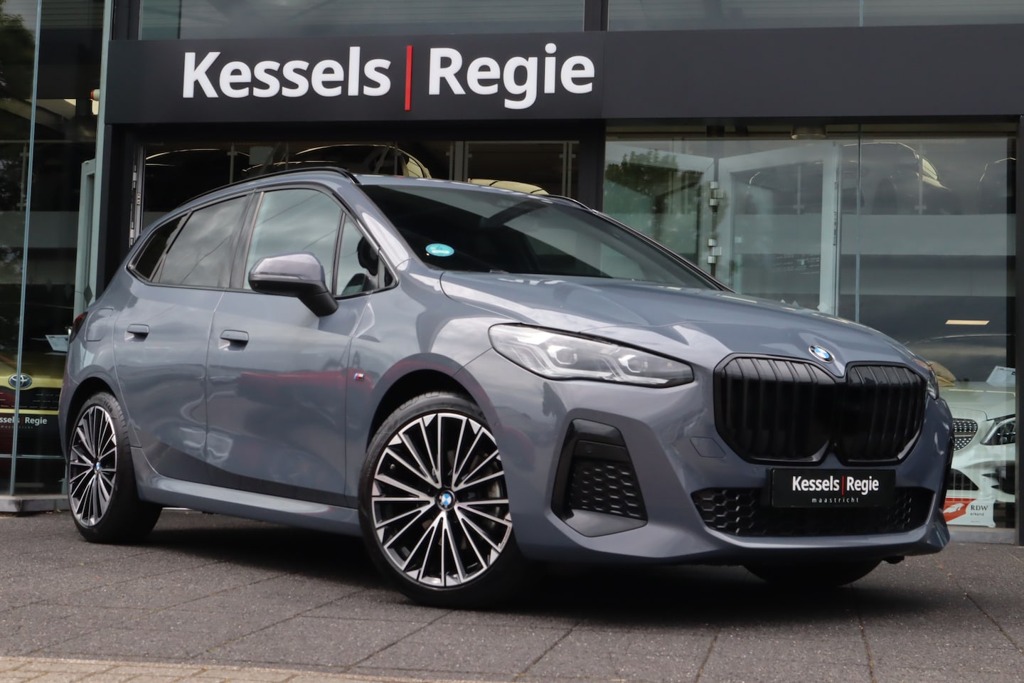 BMW 2-serie Active Tourer - 218i M-Sport | Pano | Memory | H&K | HuD | 360 | Elec.trekhaak| - AutoWereld.nl