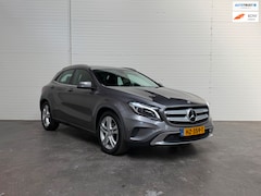 Mercedes-Benz GLA-Klasse - 180 Prestige automaat / afneembare Trekhaak / Stoelverwarming / CC / Navi